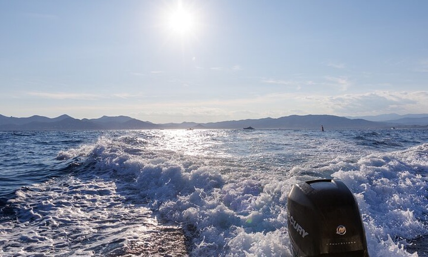 Image 28: Coucher de soleil privé Évasion de Cannes à l'île de Lerins Chill a...