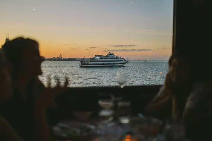 Chicago Fireworks Premier Dinner Cruise on Lake Michigan