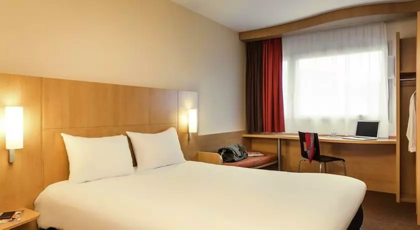 ✈ FRANKREICH | Paris - Ibis Paris Alesia Montparnasse 3*, 1 Nacht -...