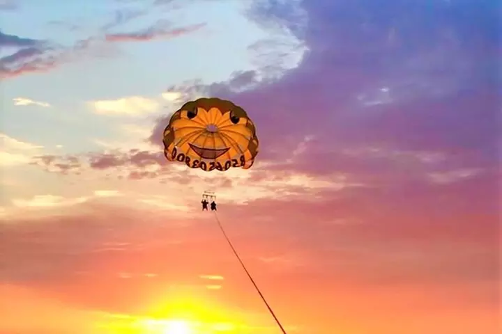Destin Parasailing Experience
