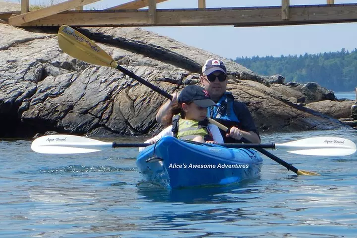 Oyster Farm & Complimentary Tasting Sea Kayak Tour in Casco Bay