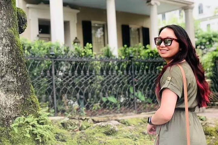 New Orleans City and Cemetery Tour with Garden District Stroll