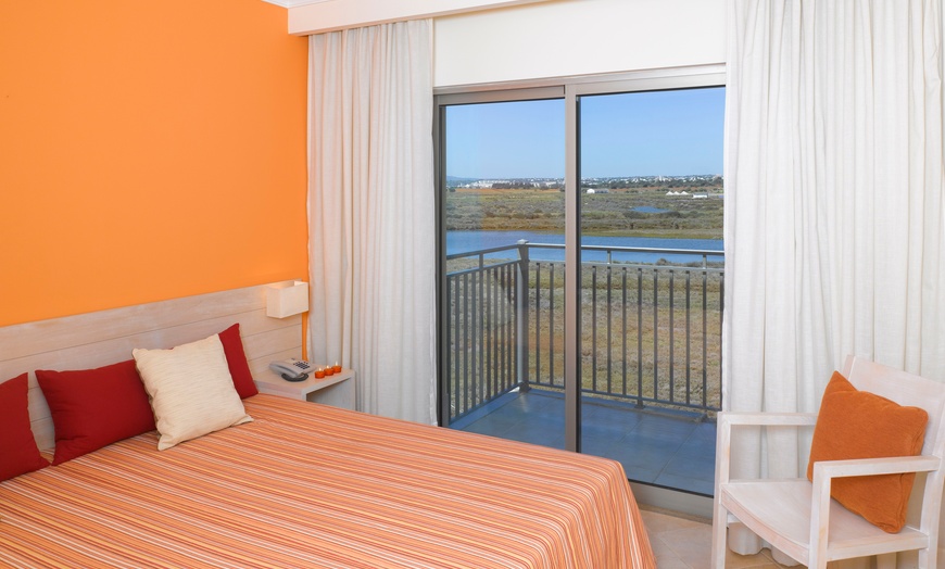 Image 4: ✈ PORTUGAL | Algarve - Cabanas Park Resort 4* - Family friendly