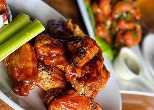5% Cash Back at Ridgewood Station Tavern