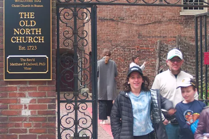 Entire Freedom Trail Walking Tour: Includes Bunker Hill and USS Con...