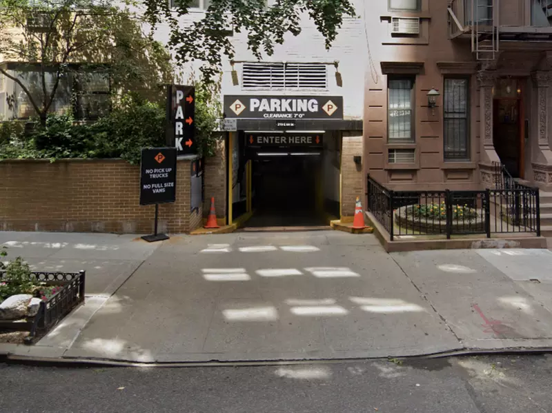 Parking at Parkingwiz - Athena Parking Inc. Garage - Second Medium