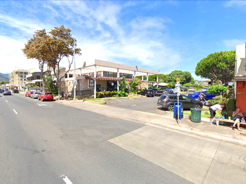 Parking at [H636] First Hawaiian Bank Lot