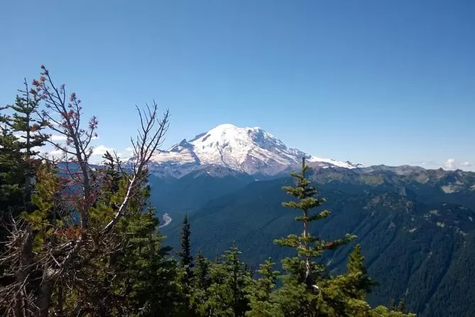 Mt Rainier Seaplane Tour Departing from Lake Washington - Primary Image