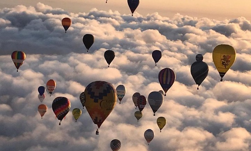 Image 4: Paseo romántico en globo al amanecer en Mallorca
