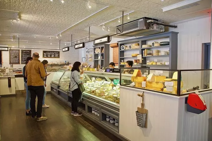 Williamsburg Food Tasting & Walking Tour