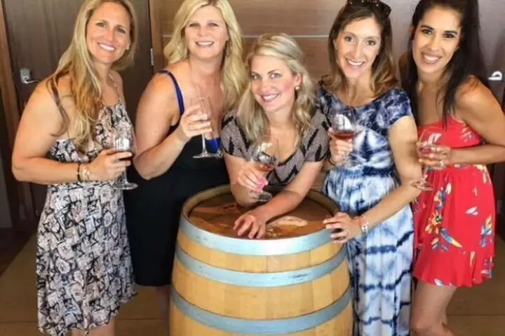 Arrington Vineyard Winery Round-Trip Shuttle Transportation from Nashville - Second Medium