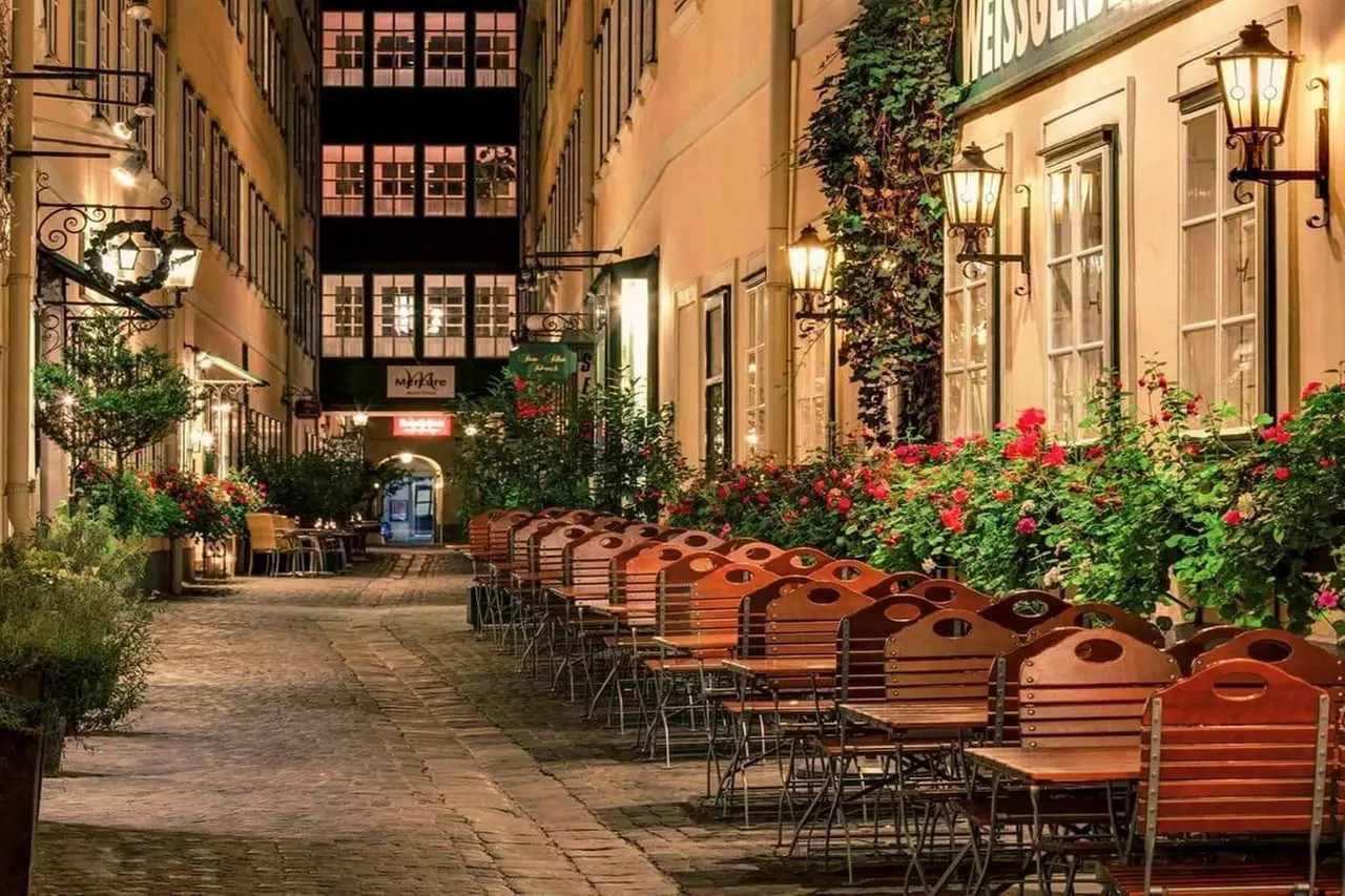 ✈ ÖSTERREICH | Wien - Mercure Grand Hotel Biedermeier Wien 4*, 2 Nä...