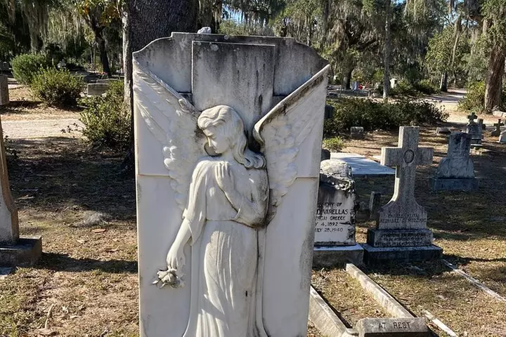 1-Hour Bonaventure Cemetery Golf Cart Guided Tour in Savannah