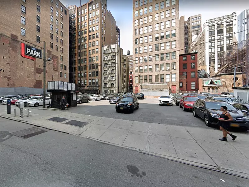 Parking at MPG Parking - MP W. 25th St. Lot