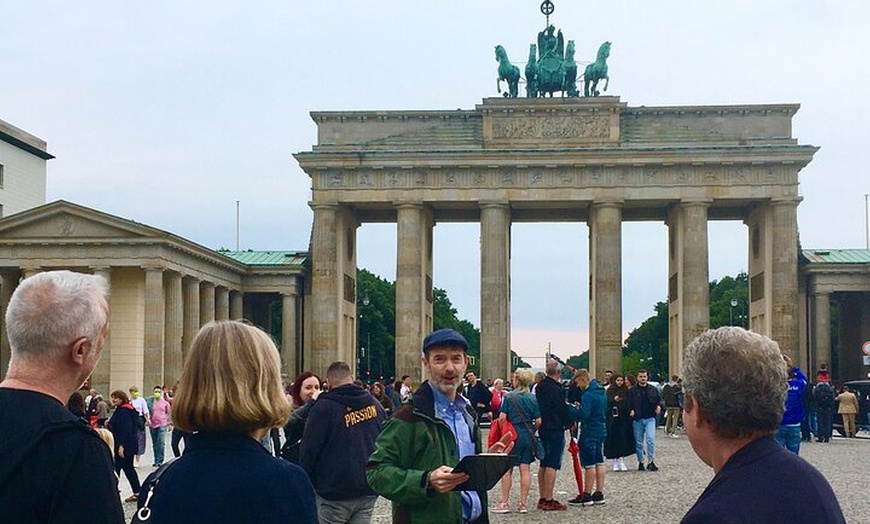 Image 3: Private Halbtagestour Berlin: Kultur-, Tyrannei-, Toleranzhauptstadt