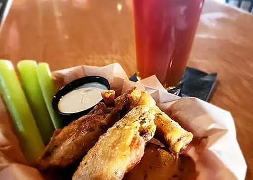 5% Cash Back at B Rox Grill & Swill