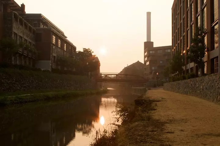 Tastes of Georgetown Food & History Small Group Walking Tour