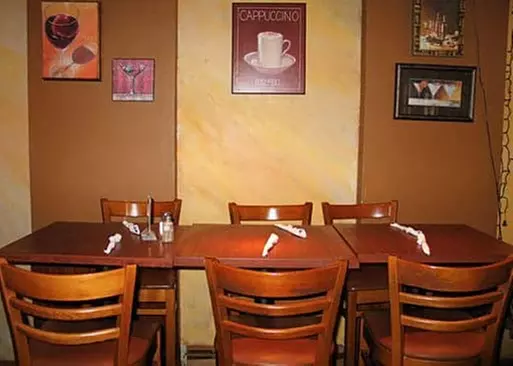 5% Cash Back at Vito's Restaurant And Pizzeria