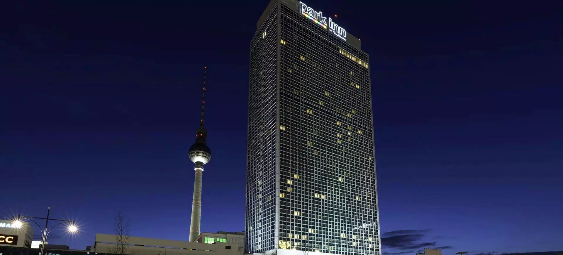 ✈ DUITSLAND | Berlijn - Park Inn by Radisson Alexanderplatz 4*, 2 n...