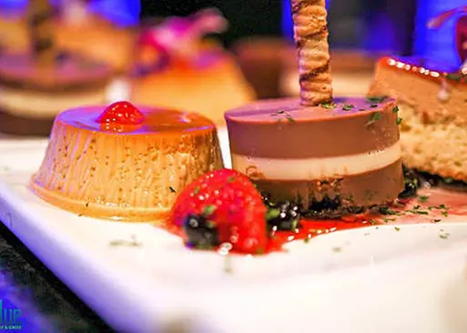 5% Cash Back at Blue Lounge & Grill
