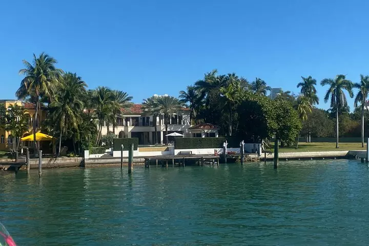 Miami Skyline 75 Min Cruise Tour Biscayne Bay Millionaire Homes