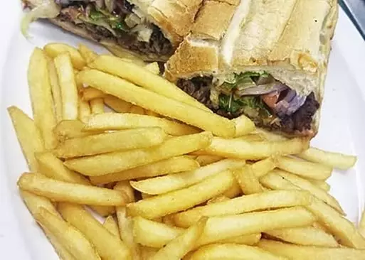 5% Cash Back at Perlas Pizza Restaurant