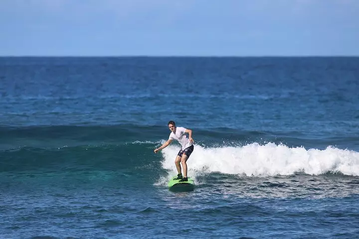 Kona Surf Lesson in Kahaluu