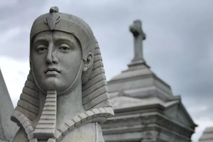 New Orleans Metairie Cemetery Tour: Millionaires and Mausoleums