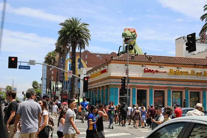 Authentic 3-Hour Hollywood to Beverly Hills Tour