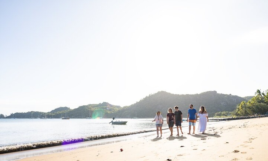 Image 8: Magnetic Island 60 Minute Jetski Hire for 1-8 people plus GoPro.