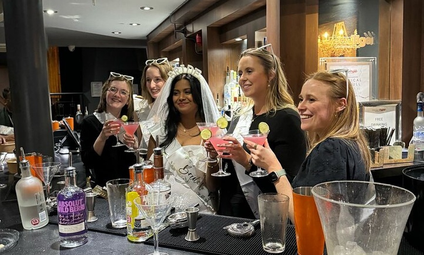 Image 8: Cocktail Classes in Bristol, England