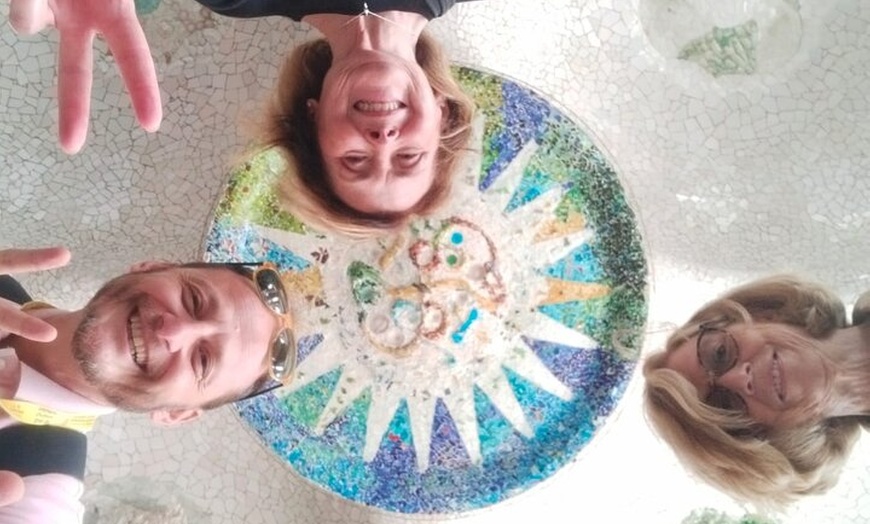 Image 1: El legado de Gaudí: Tour por Parque Güell y Casa Batlló