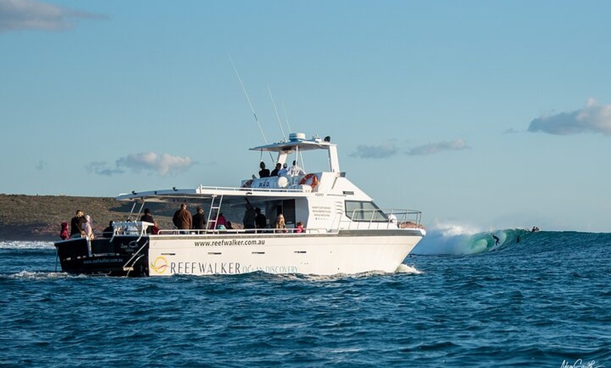 Image 2: Kalbarri Sunset Cruise along the Coastal Cliffs