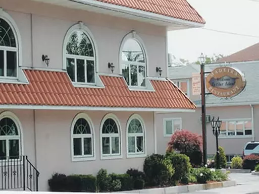 5% Cash Back at Madeira Restaurant
