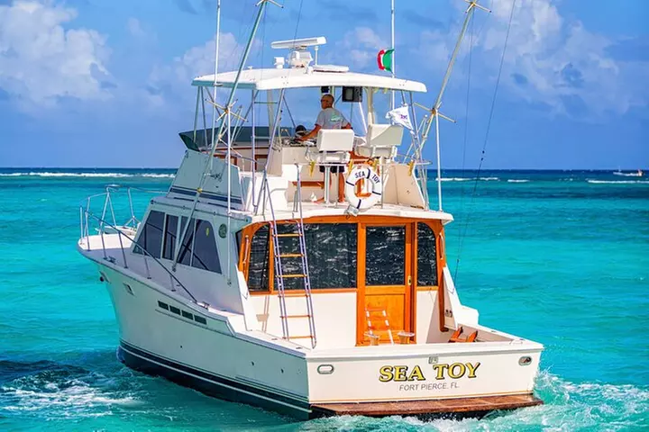 Maroma Beach: Anglers Fishing - Primary Image