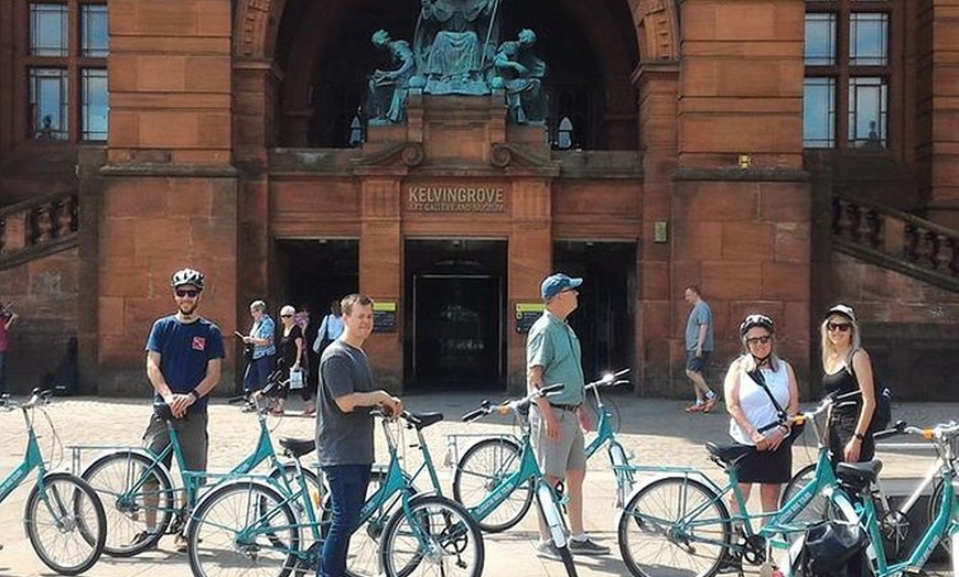 Image 1: 3 hour Sightseeing Bike Tour in Glasgow