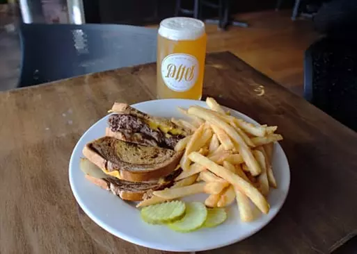 5% Cash Back at Corridor Kitchen and Tap