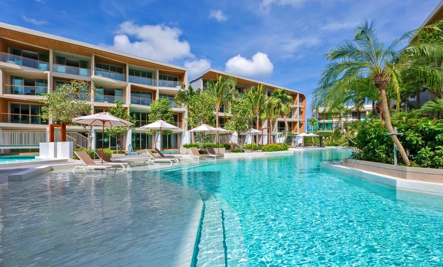 Image 1: ✈ THAÏLANDE DU SUD | Phuket - Wyndham Grand Nai Harn Beach Phuket 5...