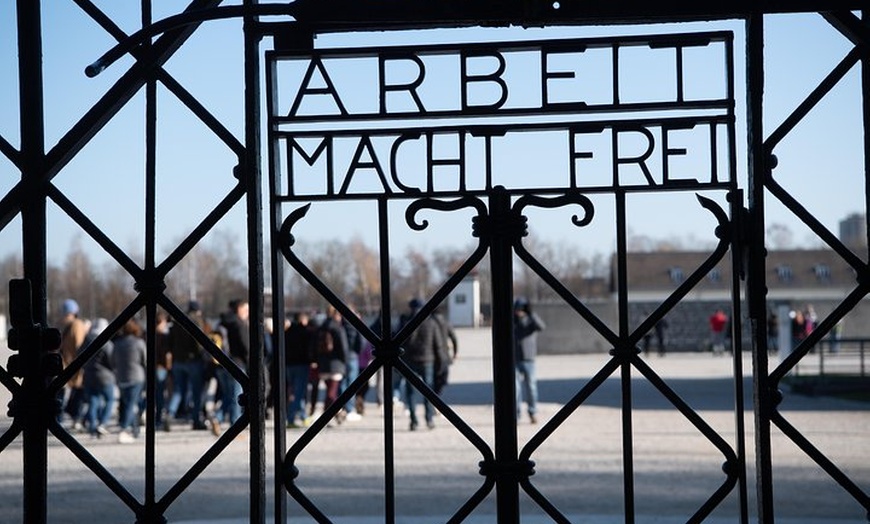 Image 9: Tour ab München mit dem Zug zur KZ-Gedenkstätte Dachau