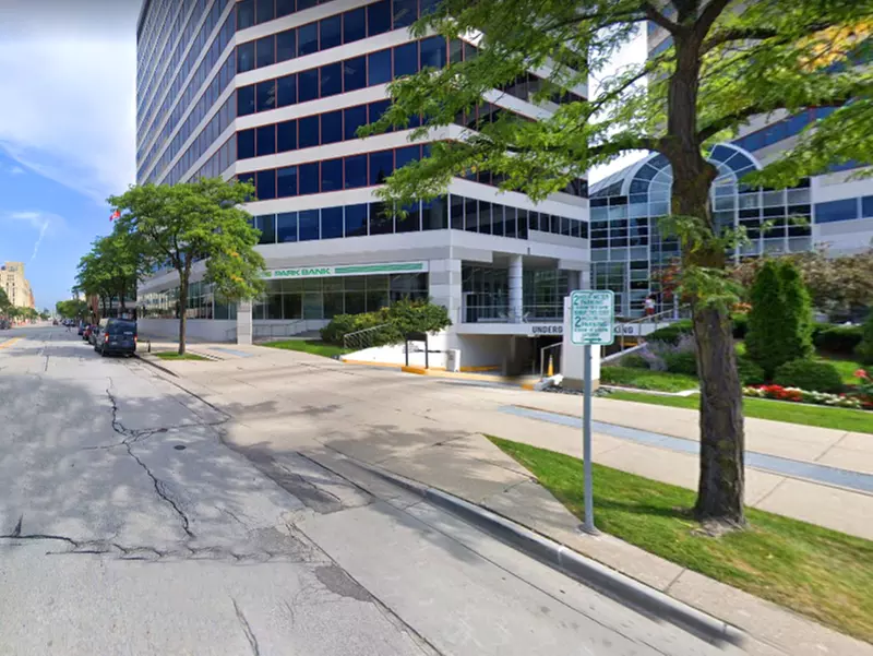 Parking at 330 E. Kilbourn Ave. Garage - Primary Image