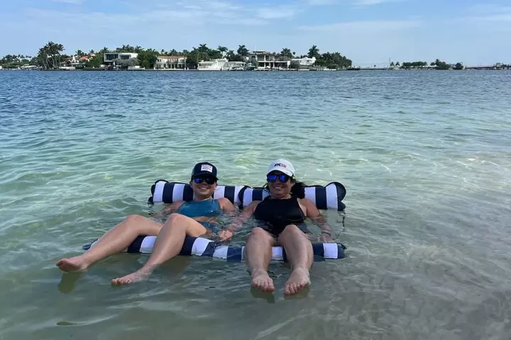 Miami Boat & Yacht for Day or Sunset Tour Cruise with Captain