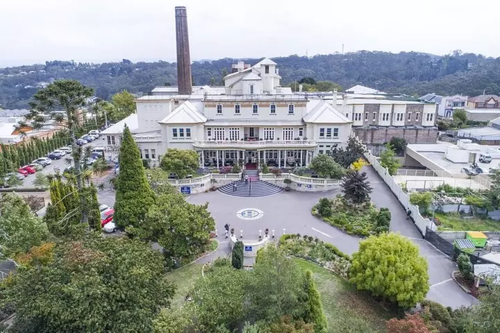 Blue Mountains Sunset Nature-based & Waterfall Tour from Sydney