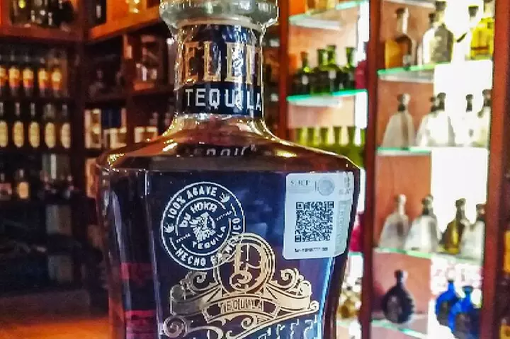 Cancun Shopping Private Guided Tour & City Sightseeing