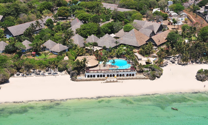 Image 8: ✈ KENYA | Diani Beach - Combiné Leopard Beach Resort & Spa 5* avec ...