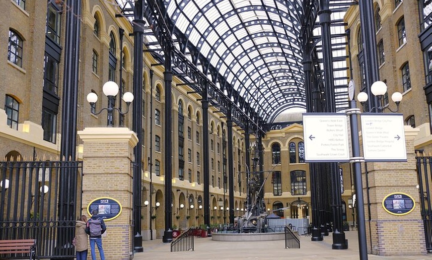 Image 5: London River Thames Sightseeing Walk