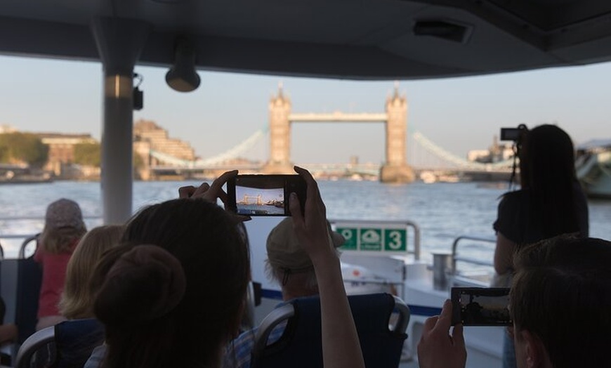 Image 4: London: Naval College + Painted Hall + Uber Boat: One Way Trip