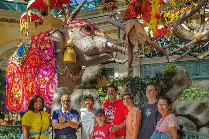 Must-See Spots Vegas Strip Walking Tour