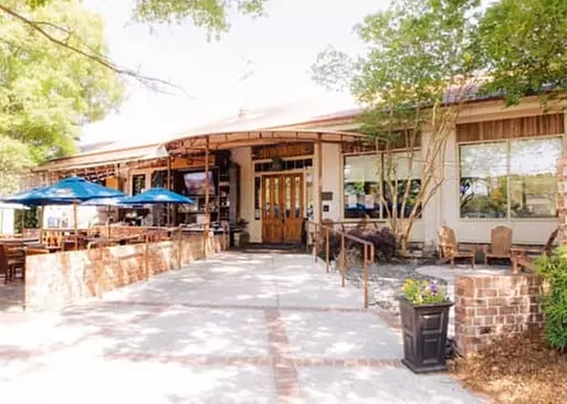 5% Cash Back at Bay Street Biergarten