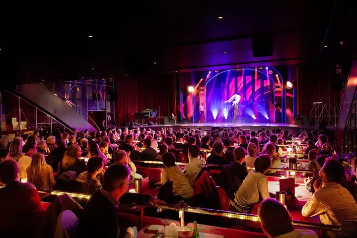 Wintergarten Varieté AHOI - Swing*Dinner*Acrobatics - Show Ticket - Image 4