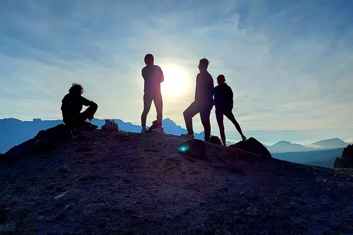 Parque Nacional Teide con furgoneta